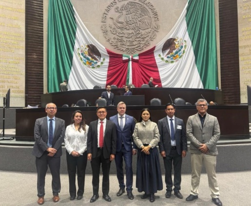 Reunión en el Congreso — ALICE 3